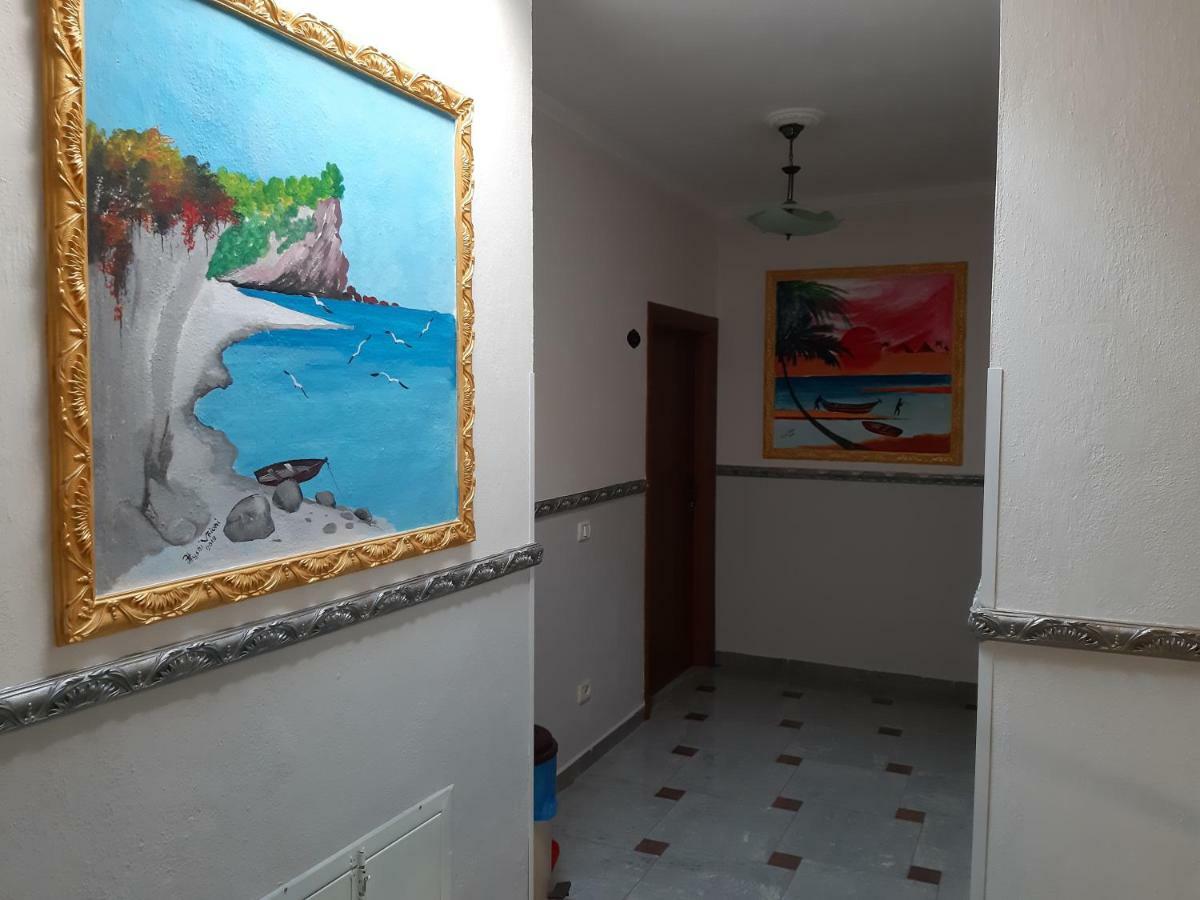 ホテル Amras House ドゥラス エクステリア 写真